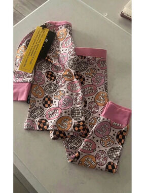 Millie and Roo bamboo 12-18 nwt pajamas